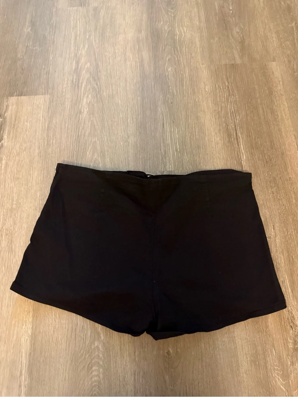 BDG black belted skort - Picture 3 of 3